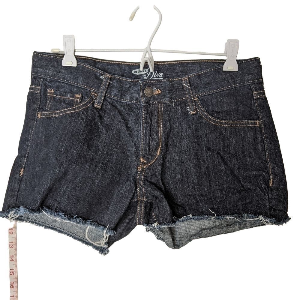 OLD NAVY, THE DIVA, LADIES SIZE 4 DENIM SHORTS